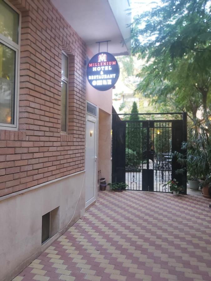 Хотел Милениум Yambol Exterior foto
